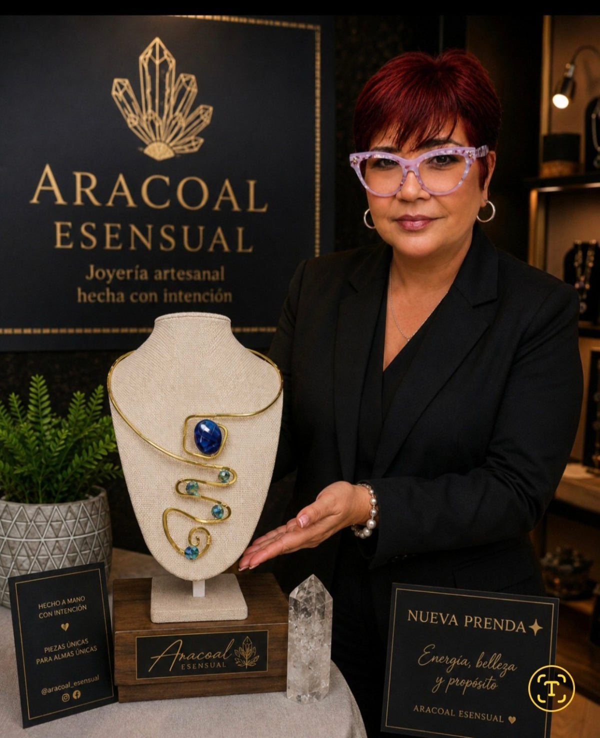 Alambre martillado de Aracoal Esensual, pieza de joyería artesanal hecha a mano en Puerto Rico.