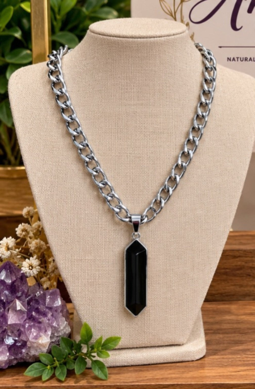Cadena de acero inoxidable con colgante de piedra negra