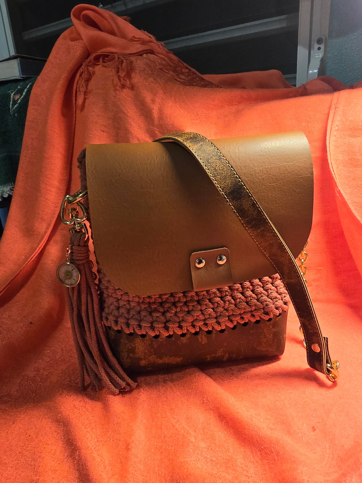 Cartera en crochet brown