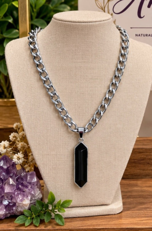 Cadena de acero inoxidable con colgante de piedra negra